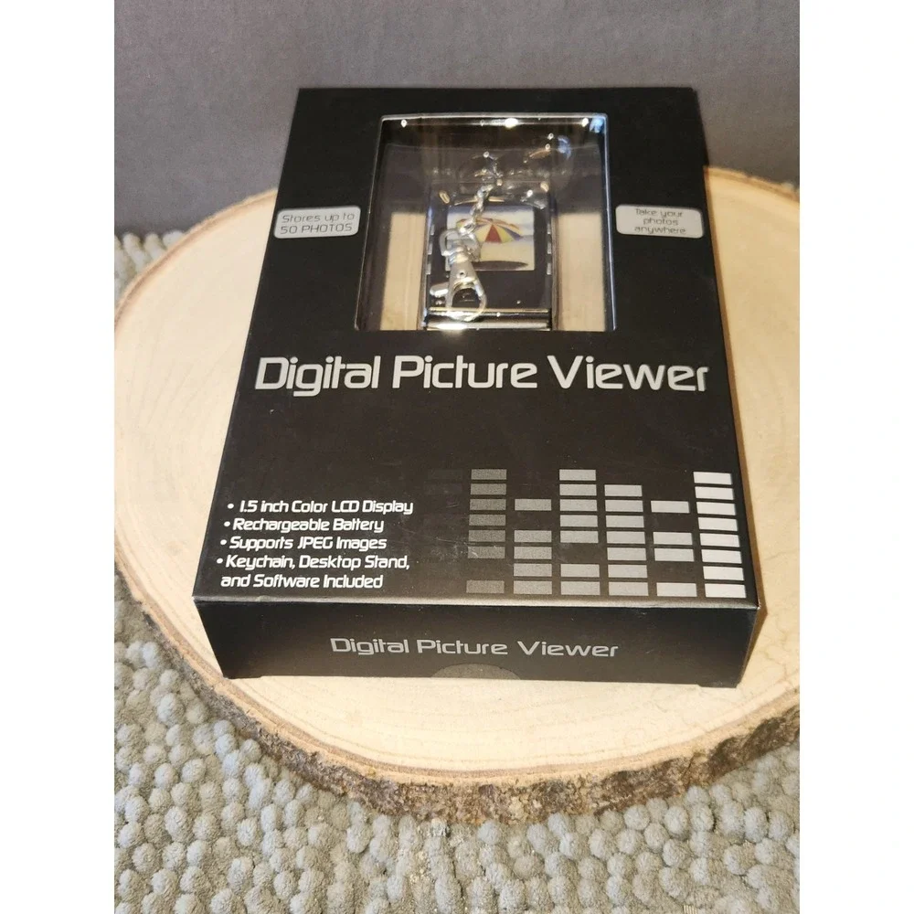 Vintage Digital Picture Viewer Keychain Desktop Stand Holds Up To 50 Pictures OS